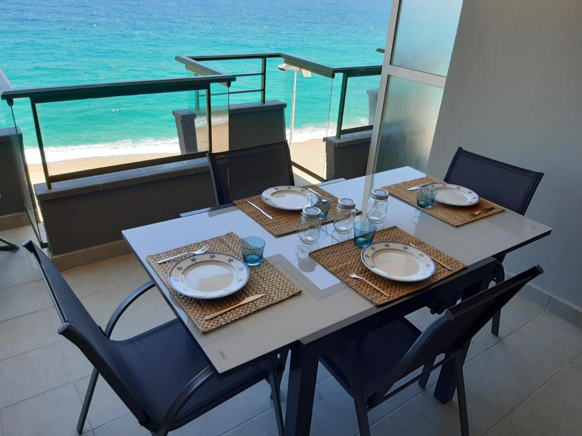 Apartamento vistas mar primera linea playa Platja d'Aro  Exterior foto
